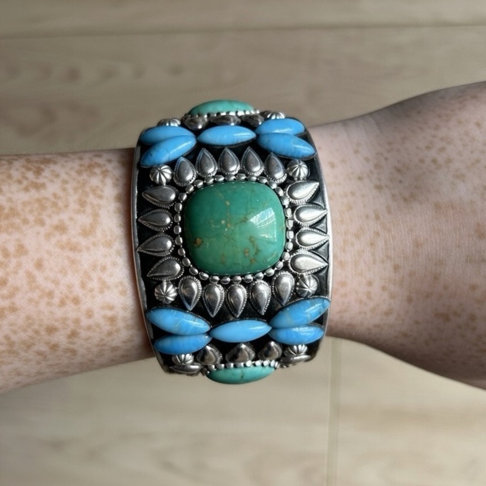 Vintage Southwest Style Faux Turquoise Ornate Cuff Bracelet size 8